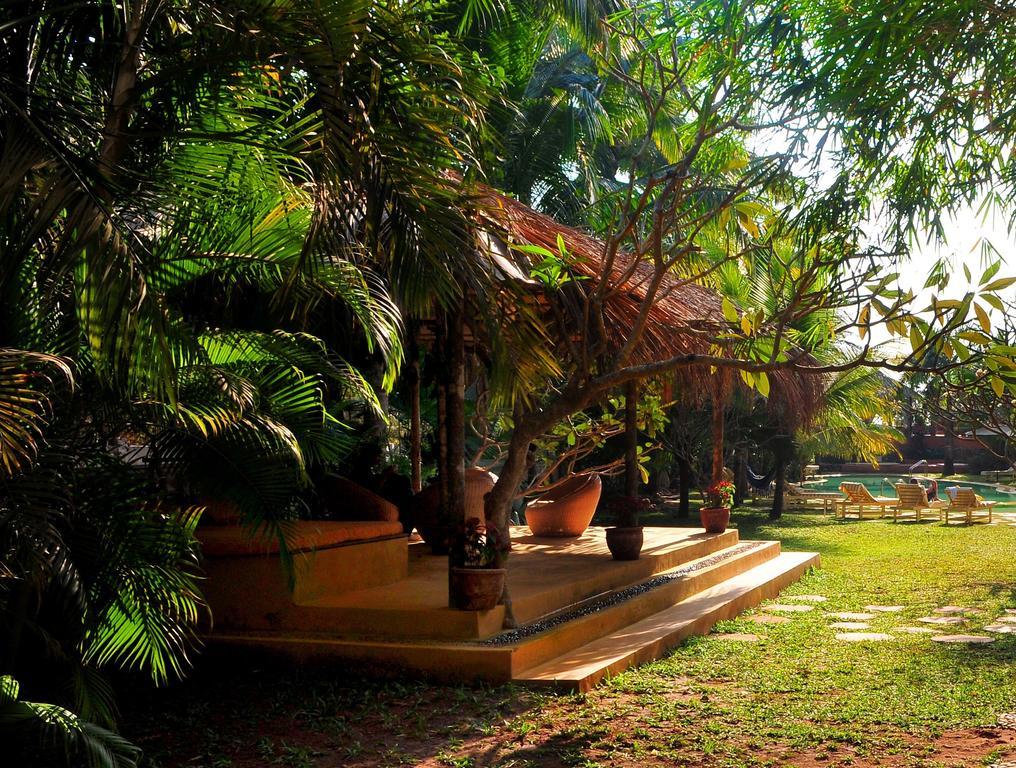 Hotel The Clematis Candolim Exterior foto
