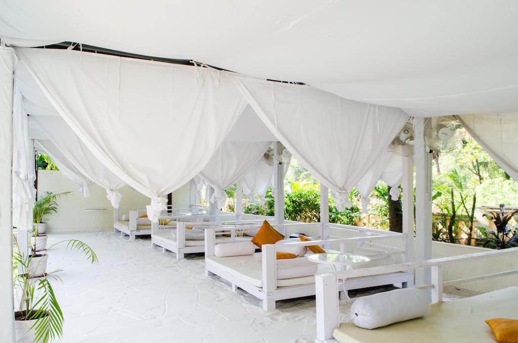 Hotel The Clematis Candolim Exterior foto