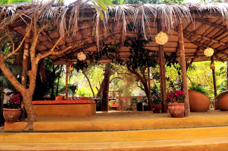 Hotel The Clematis Candolim Exterior foto